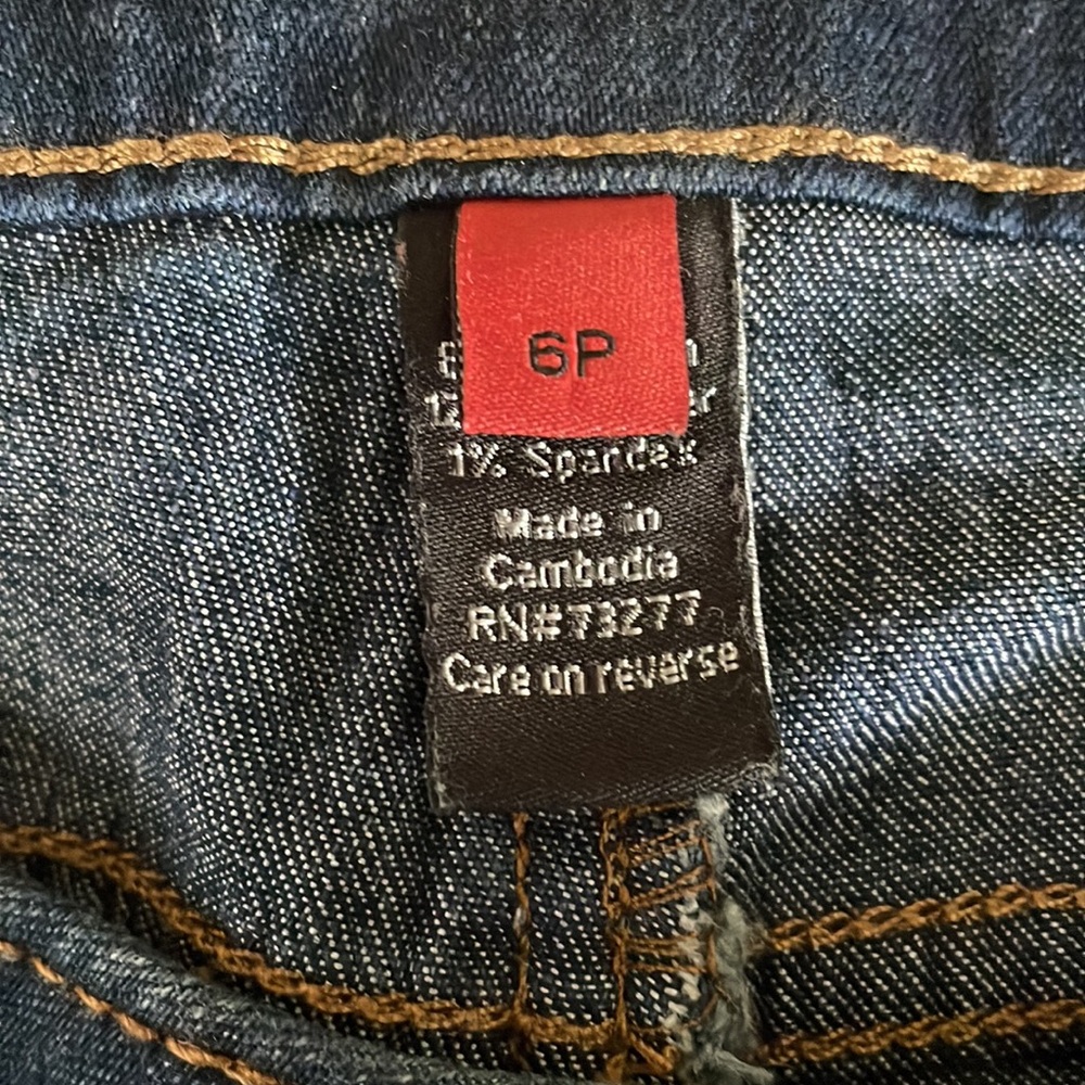 Jeans - Picture 3 of 5